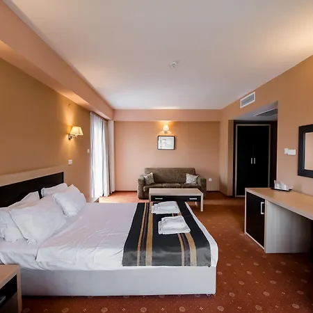 Oxford By Timhotels Готель Тімішоара