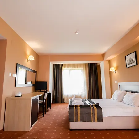 Oxford By Timhotels ティミショアラ