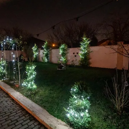 Oxford By Timhotels מלון