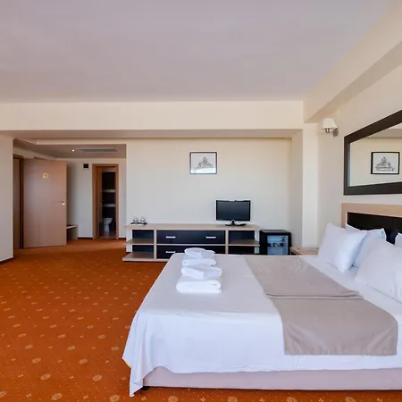 Oxford By Timhotels ホテル ティミショアラ