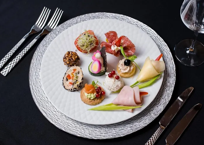 Oxford By Timhotels فندق 3*