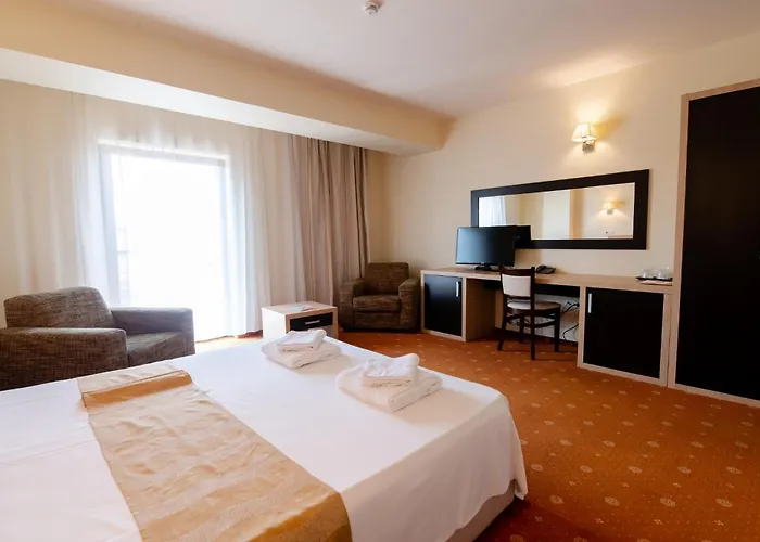 Oxford By Timhotels فندق تيميشورا